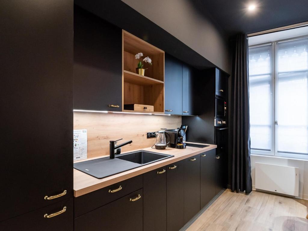 Appartement Chic Proche Bellecour Avec Parking リヨン エクステリア 写真